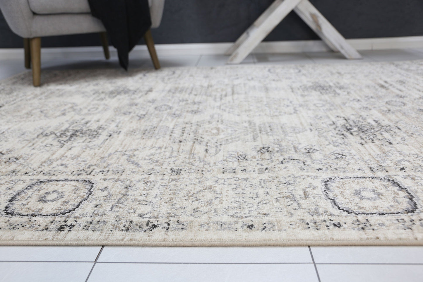 Aryana Ziegler Cream Grey Rug