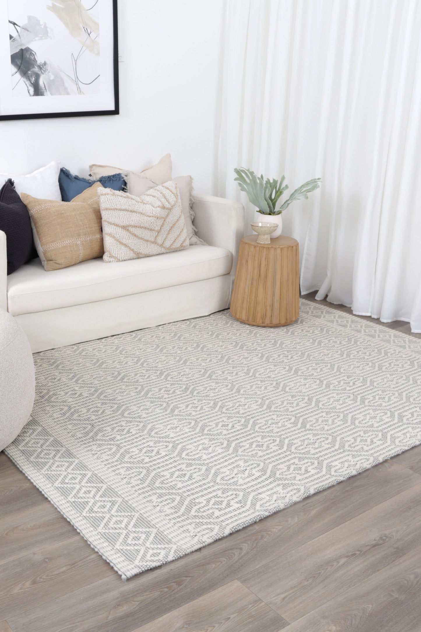 Wynter Geometric Light Grey Wool Rug
