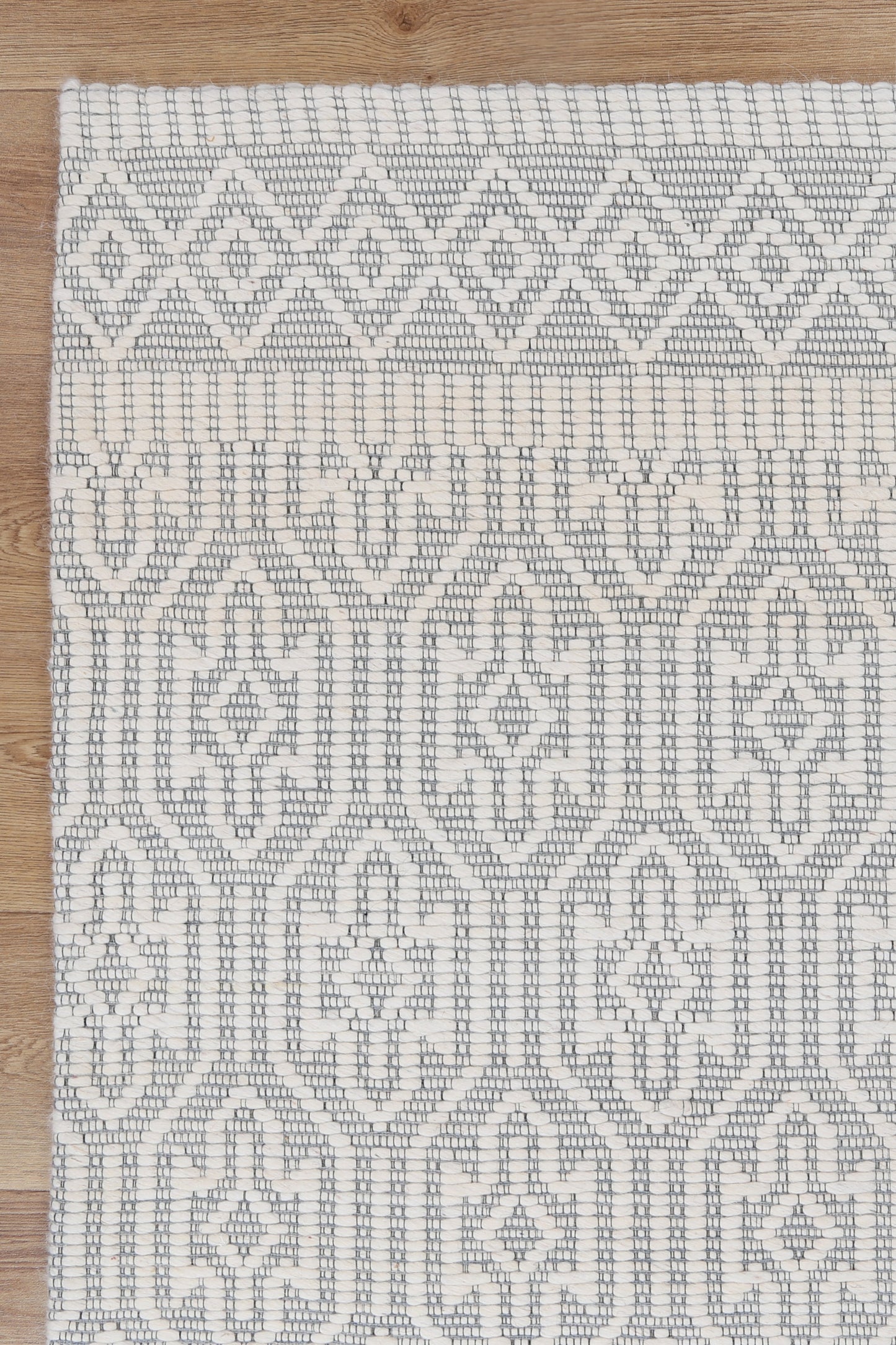 Wynter Geometric Light Grey Wool Rug