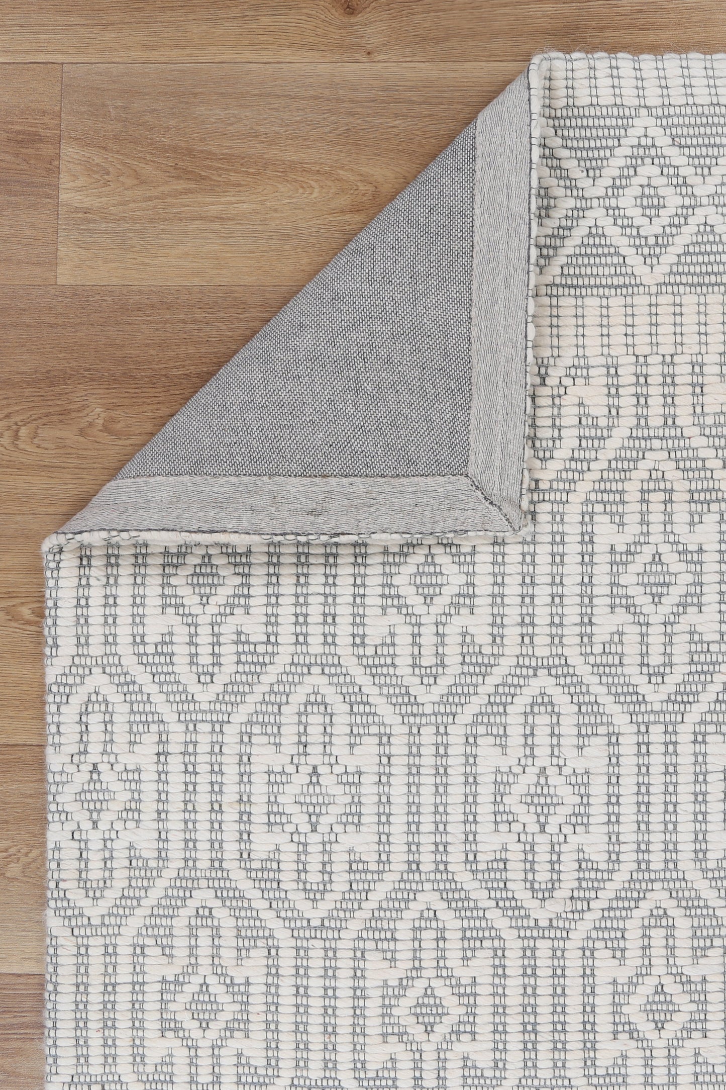 Wynter Geometric Light Grey Wool Rug