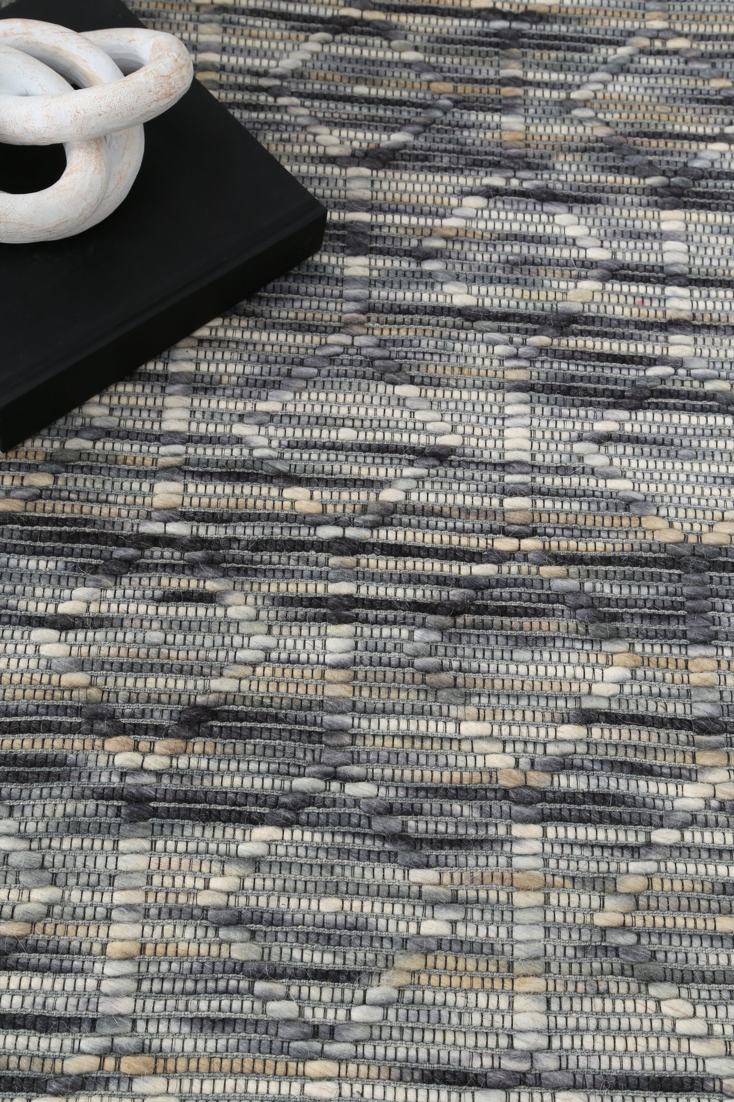 Wynter Lattice Stone Wool Rug