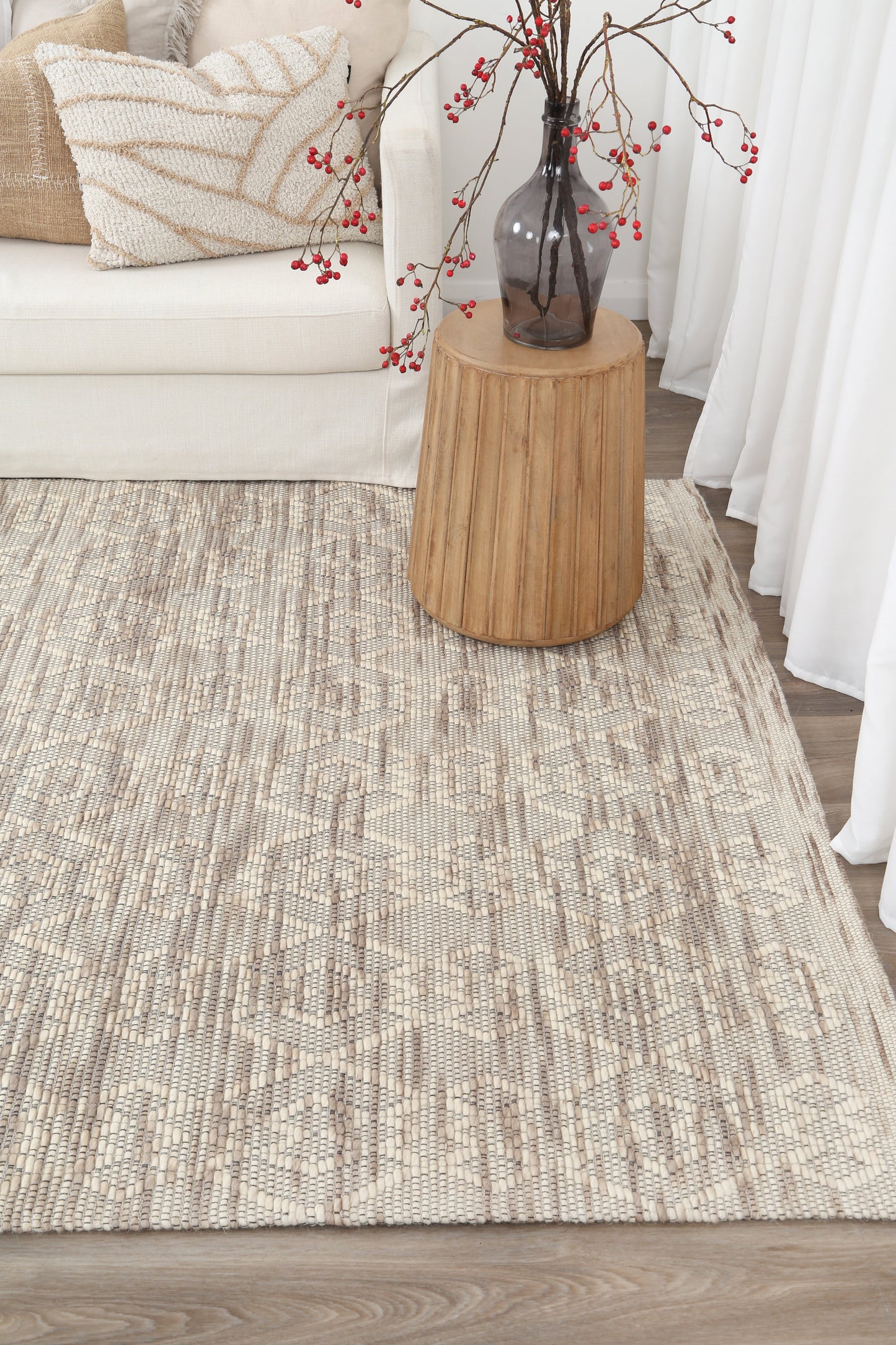 Wynter Diamond Beige Wool Rug