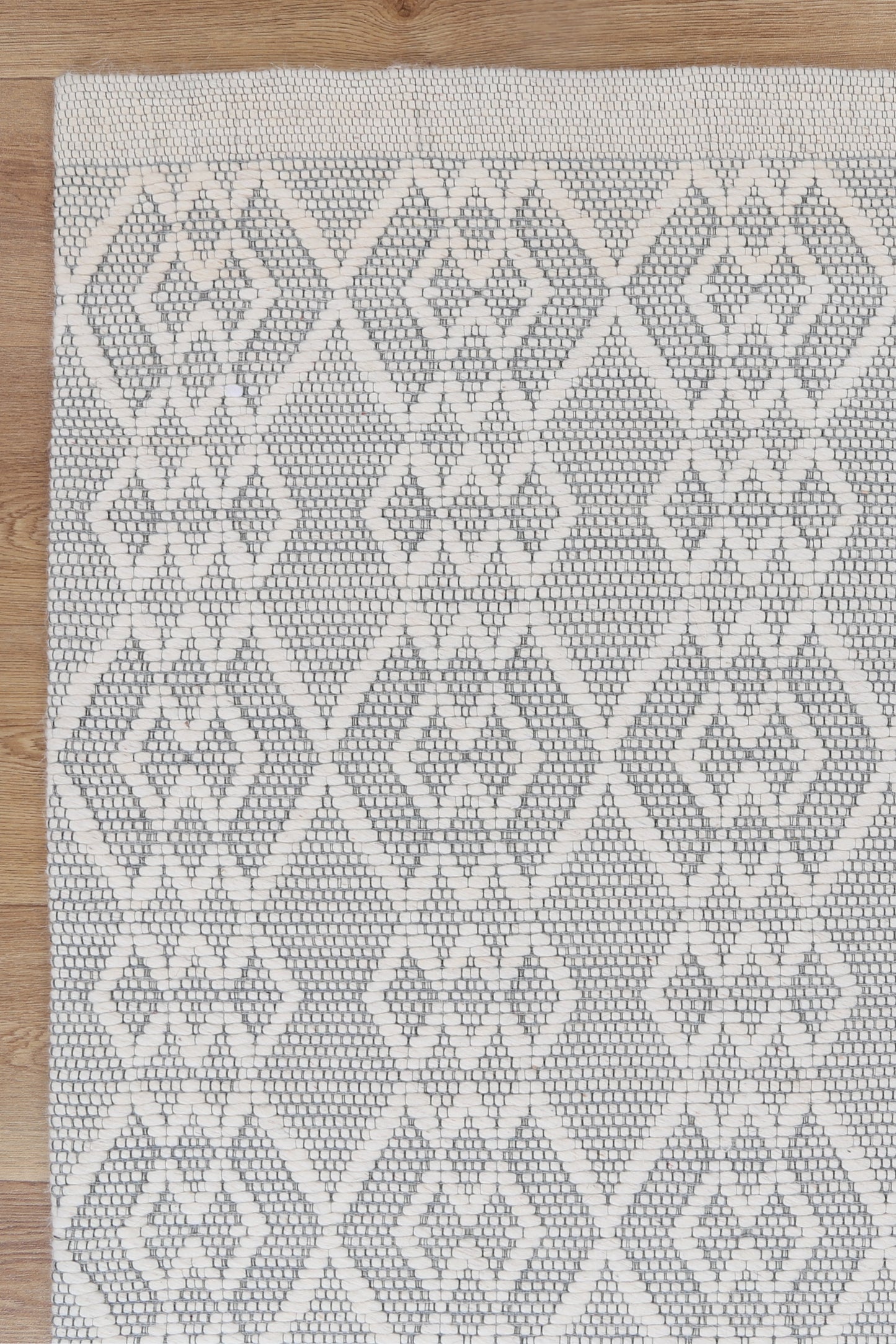 Wynter Diamond Grey Wool Rug