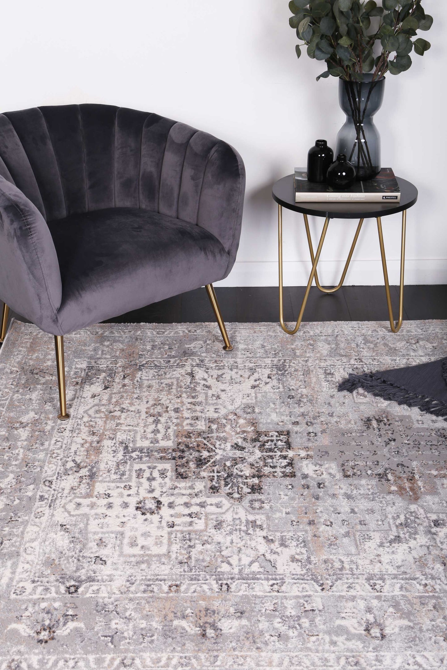Diamond Transitional Grey Rug