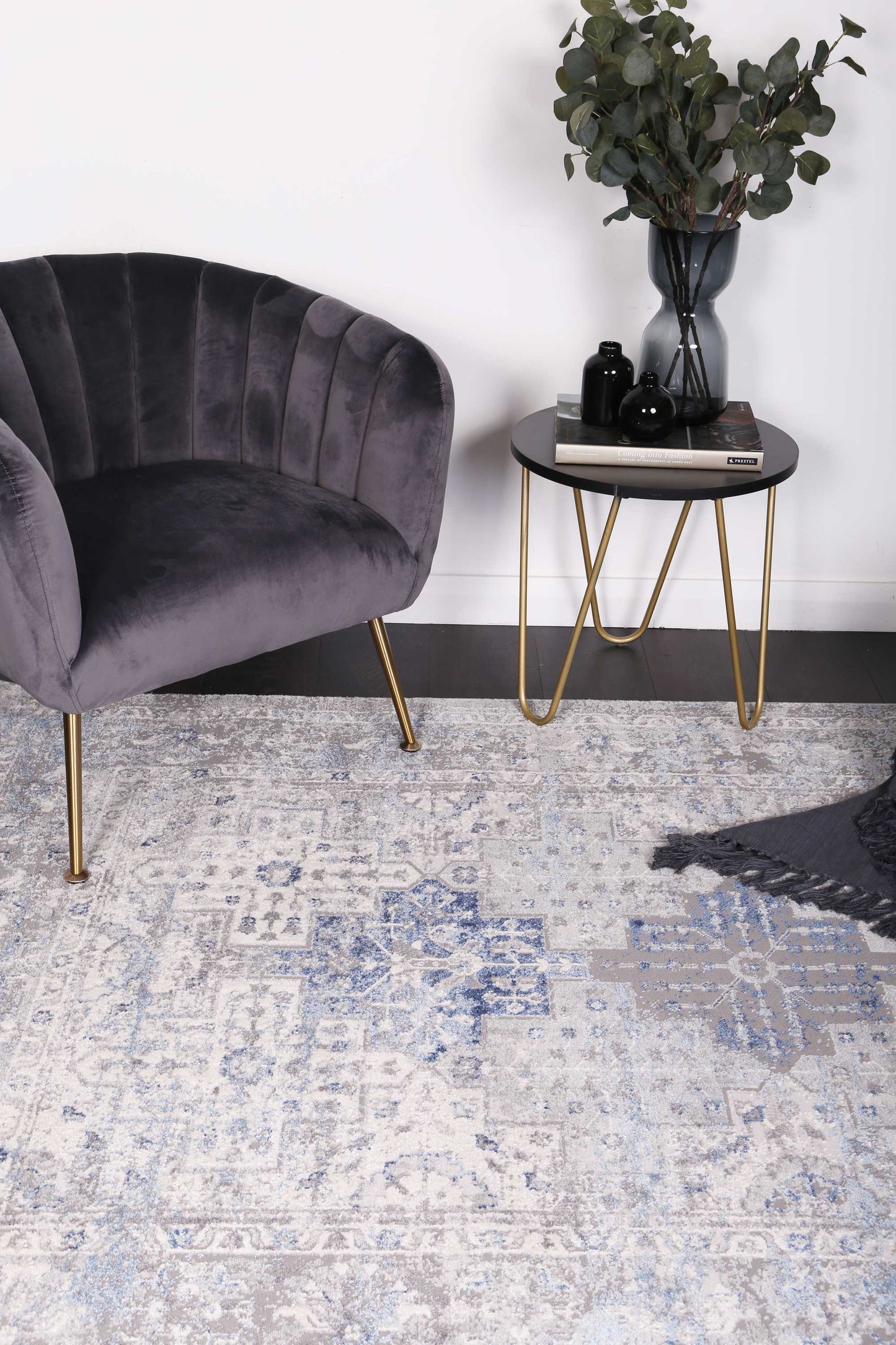 Diamond Transitional Blue Rug
