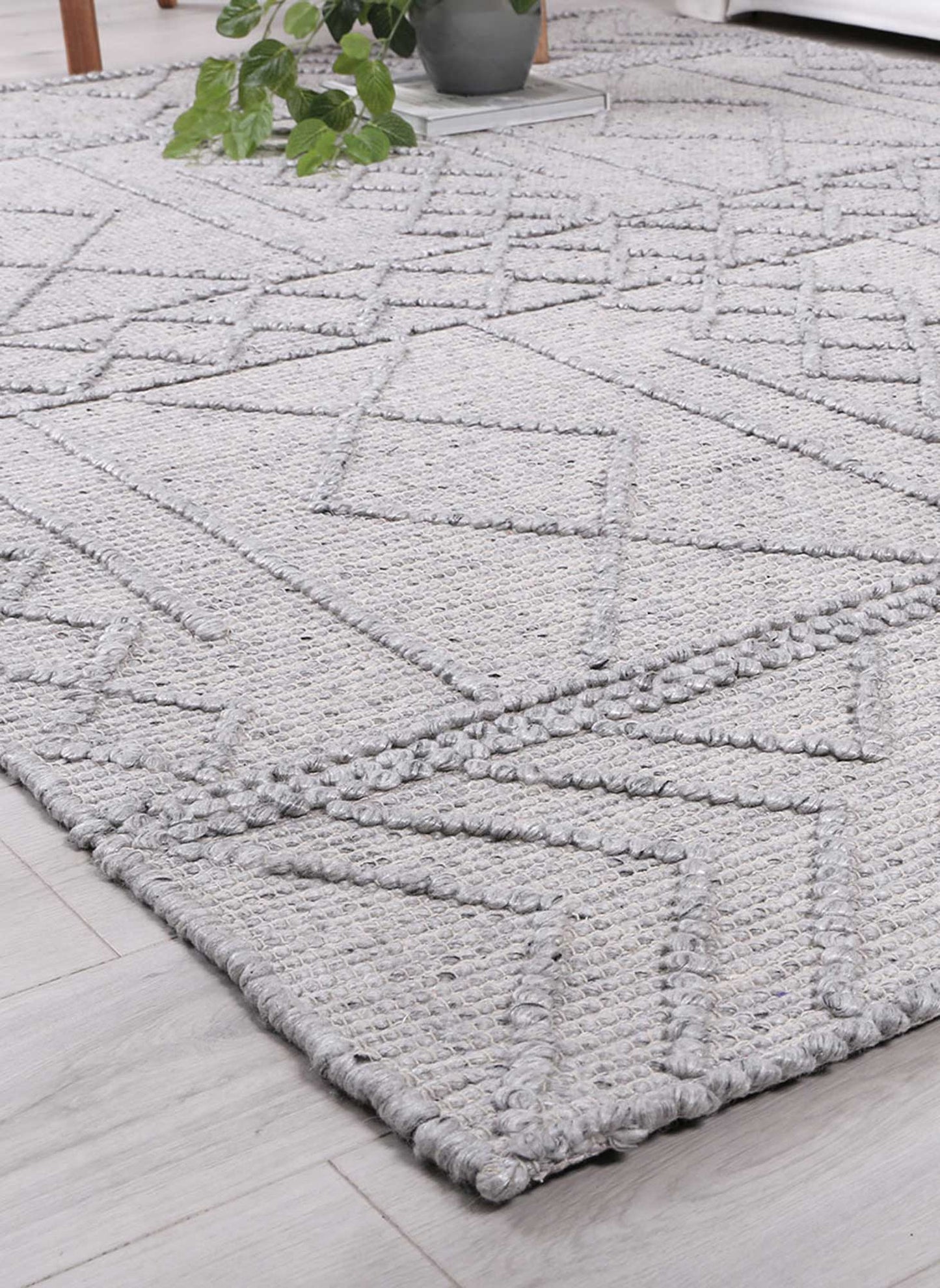 Kaiden Diamond Tribal Grey Wool Rug