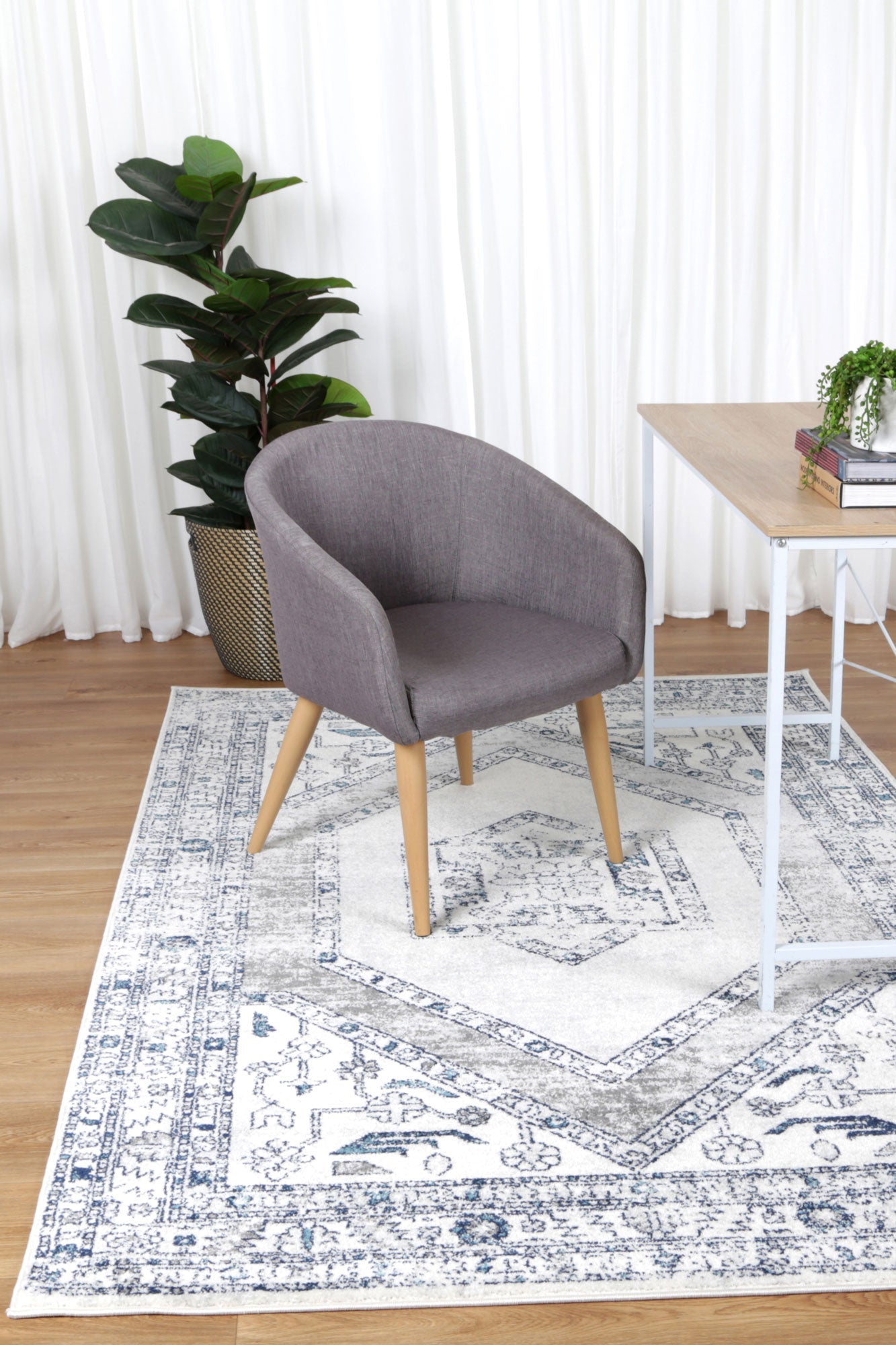 Perth Meze Grey Traditional Rug
