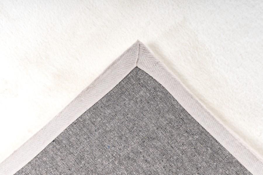 Premium 400 white super soft fluffy Rug