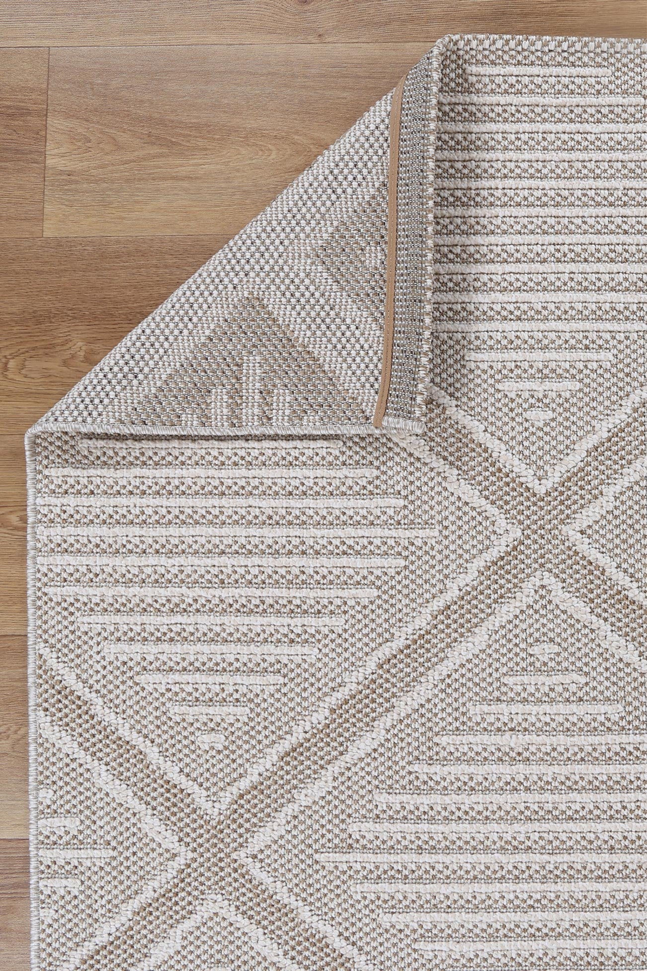 Valentina Kenilorea Beige Geometric Flatweave Rug