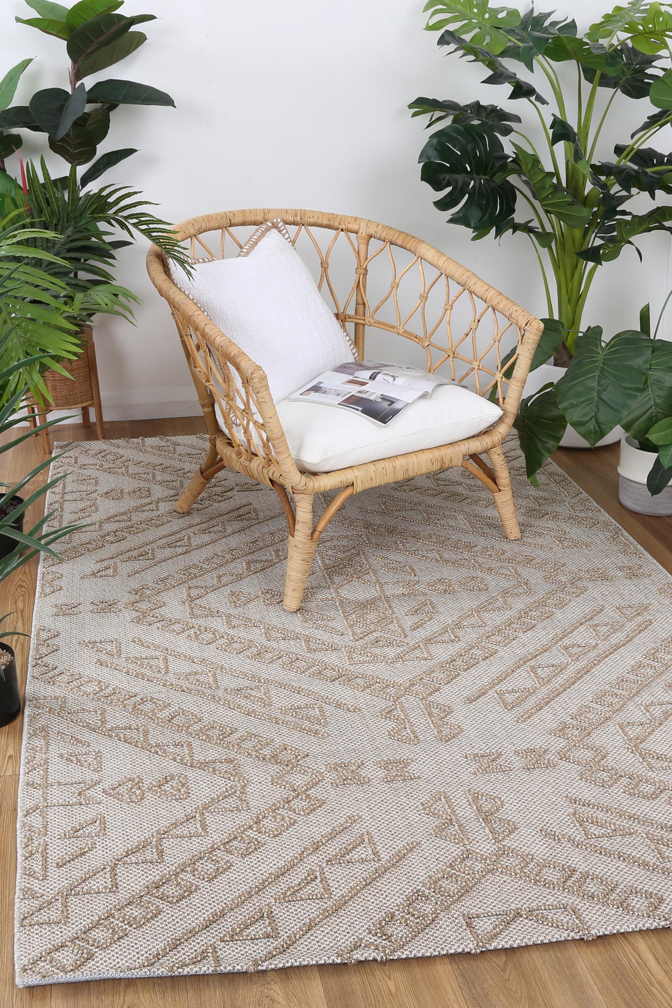 Valentina Kilifa Beige Tribal Flatweave Rug