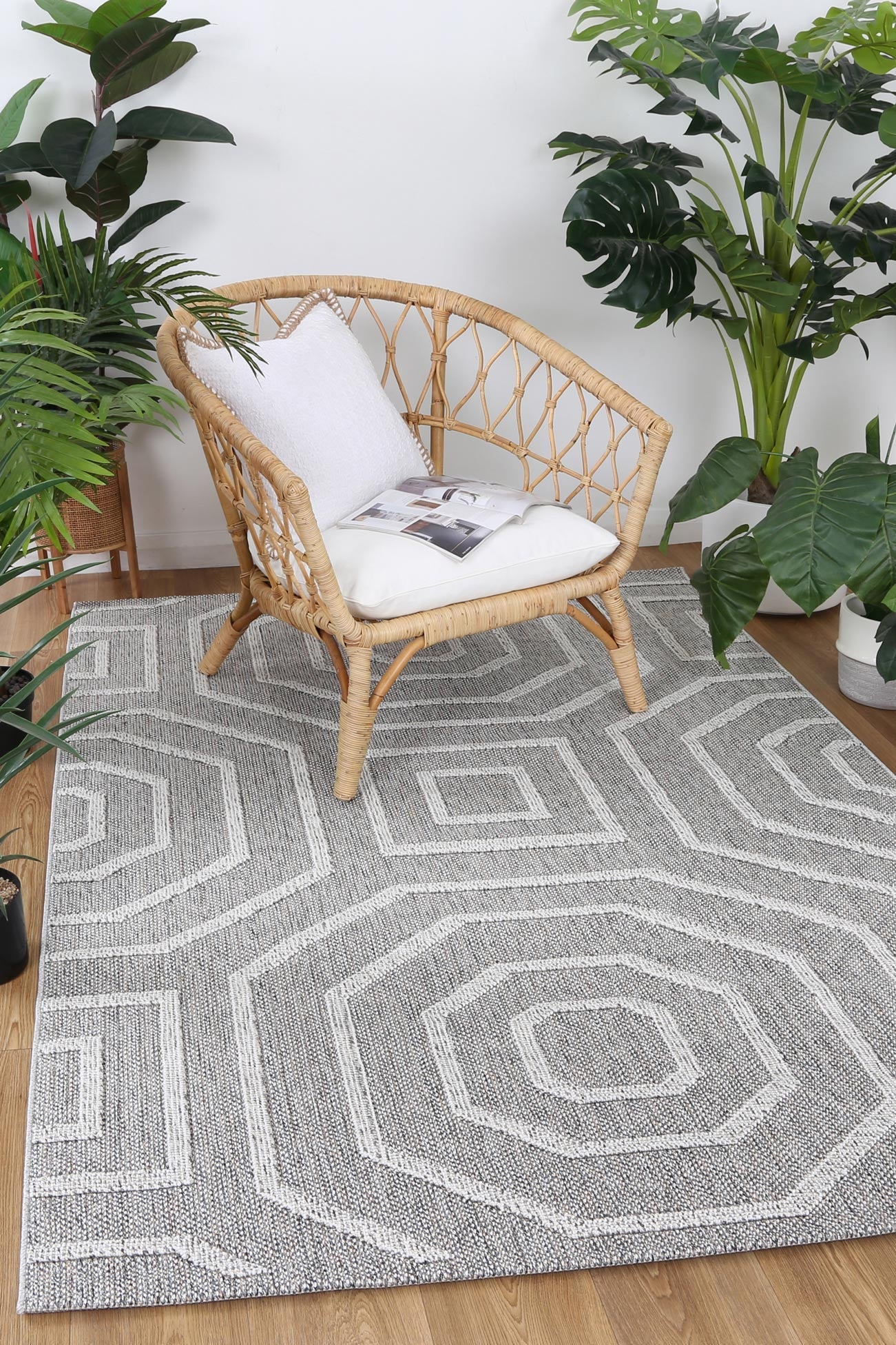 Valentina Devesi Grey Geometric Flatweave Rug
