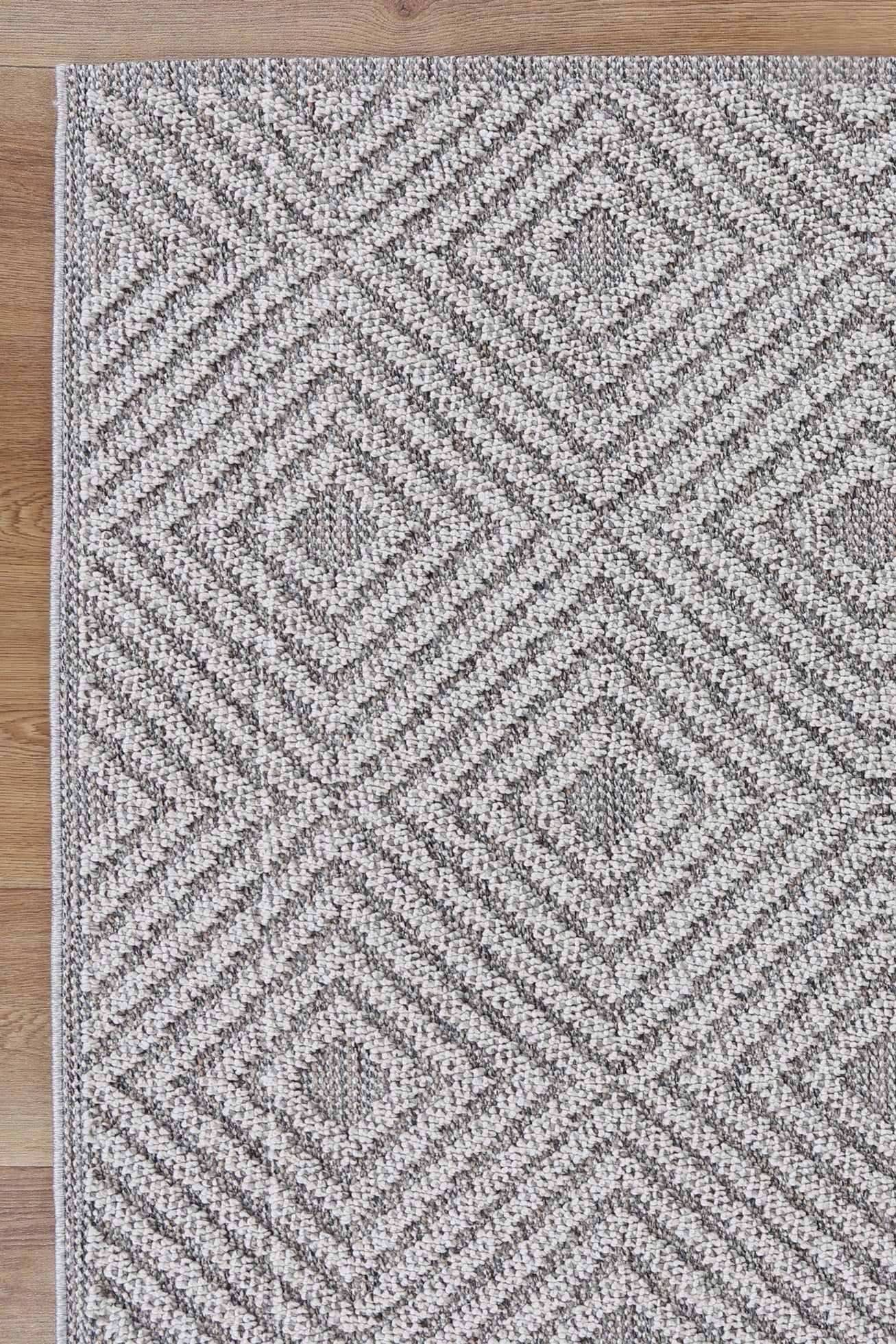 Valentina Fugui Grey Geometric Flatweave Rug