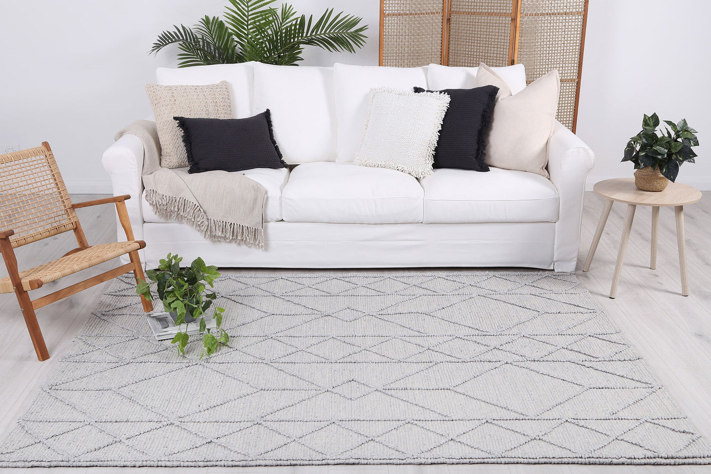 Kaiden Interweave Tribal Grey Wool Rug