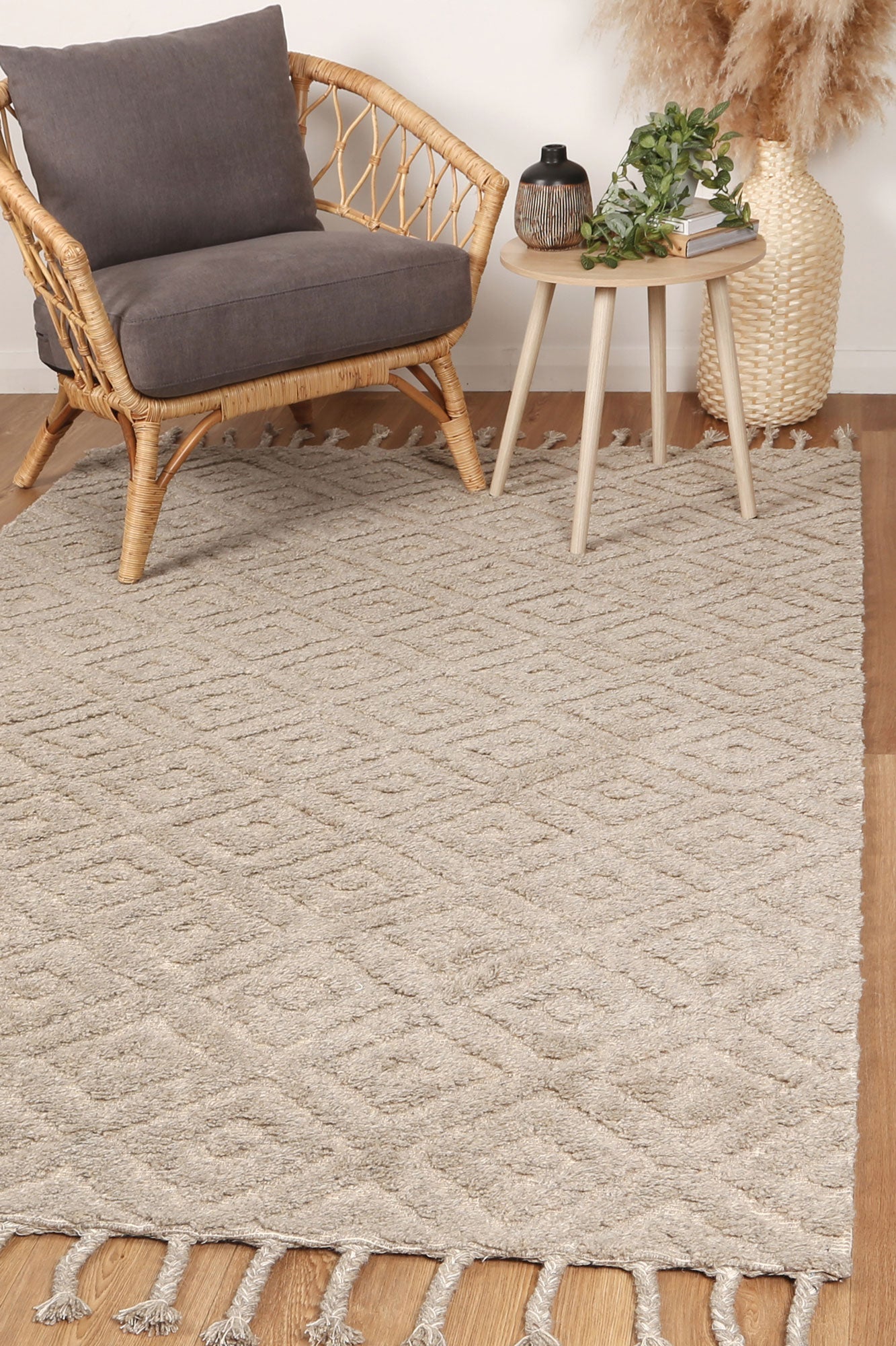 Varanasi Diamond Wool Blend Ash Rug