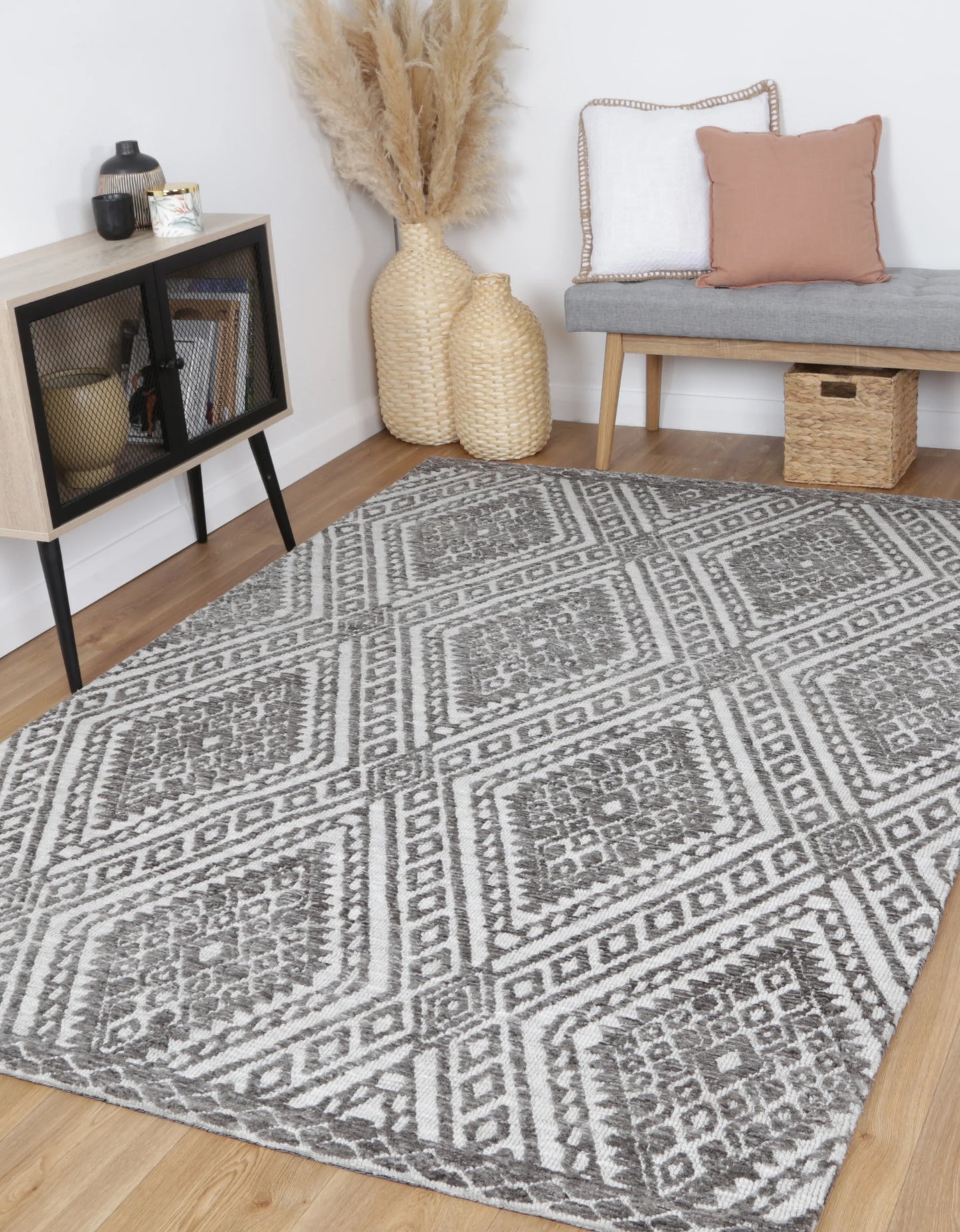 Zara Grey Cotton Blend Rug with diamond pattern