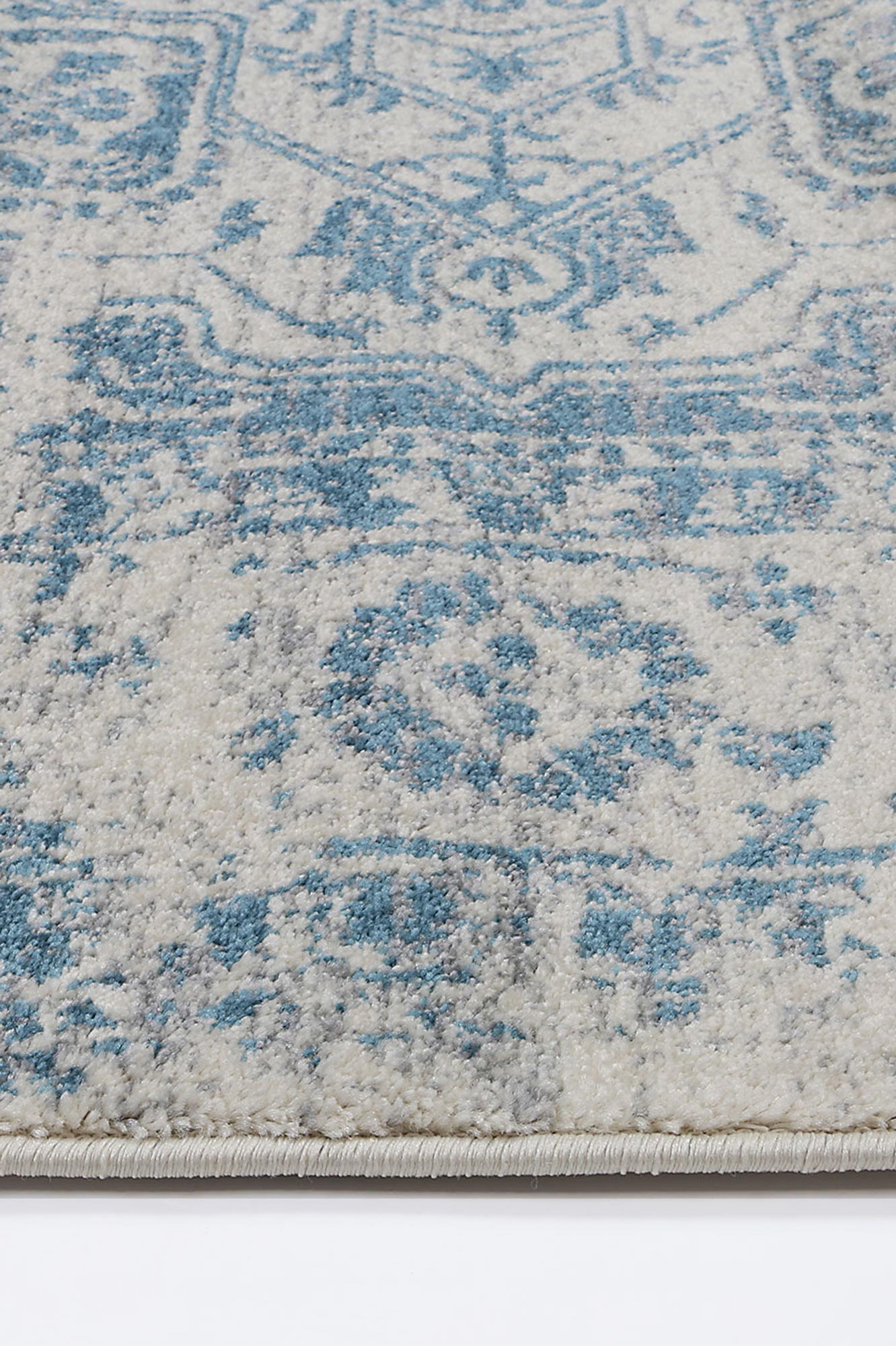 Exquisite Ivory & Blue Vintage Rug