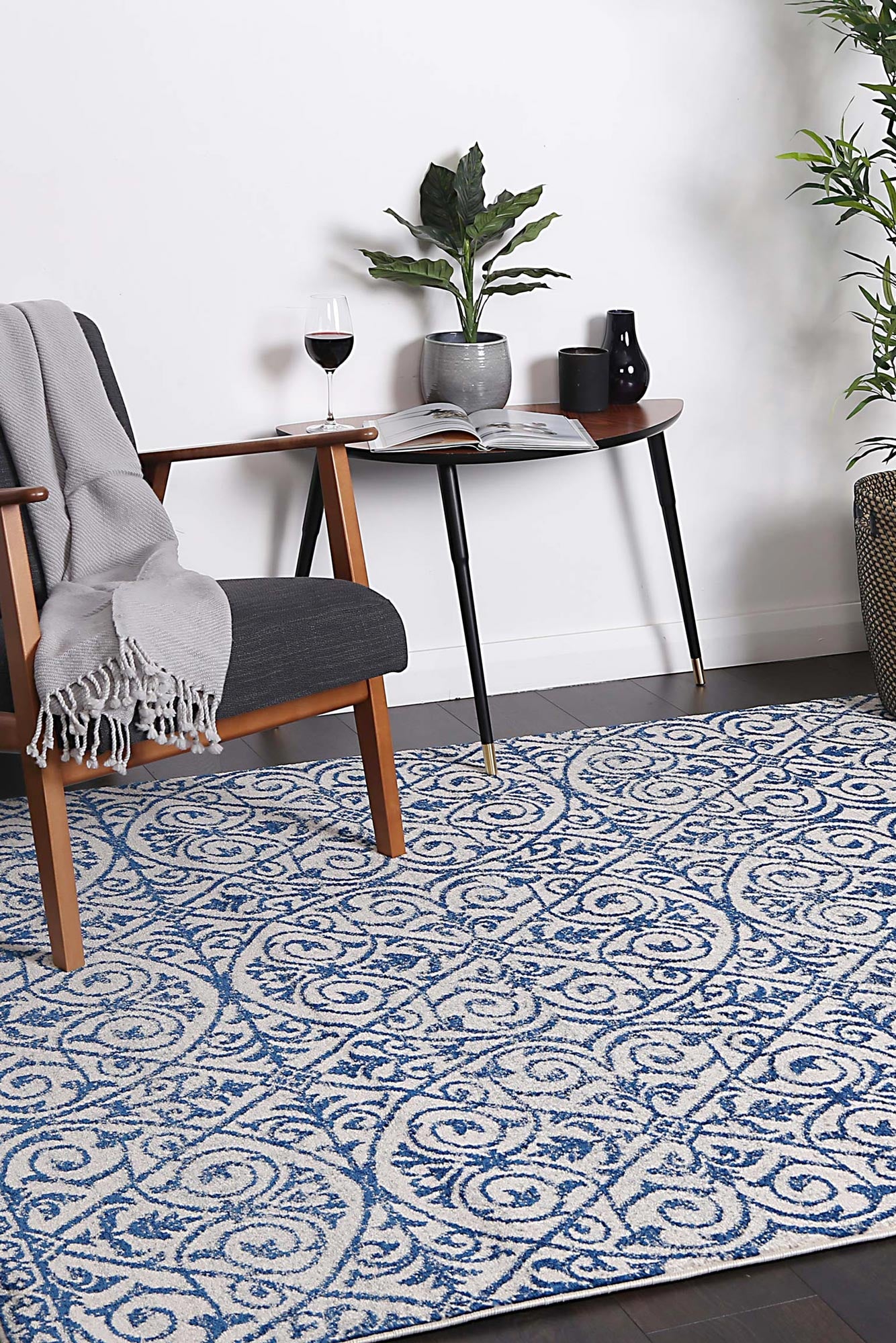 Exquisite Katherine Blue & Ivory Rug