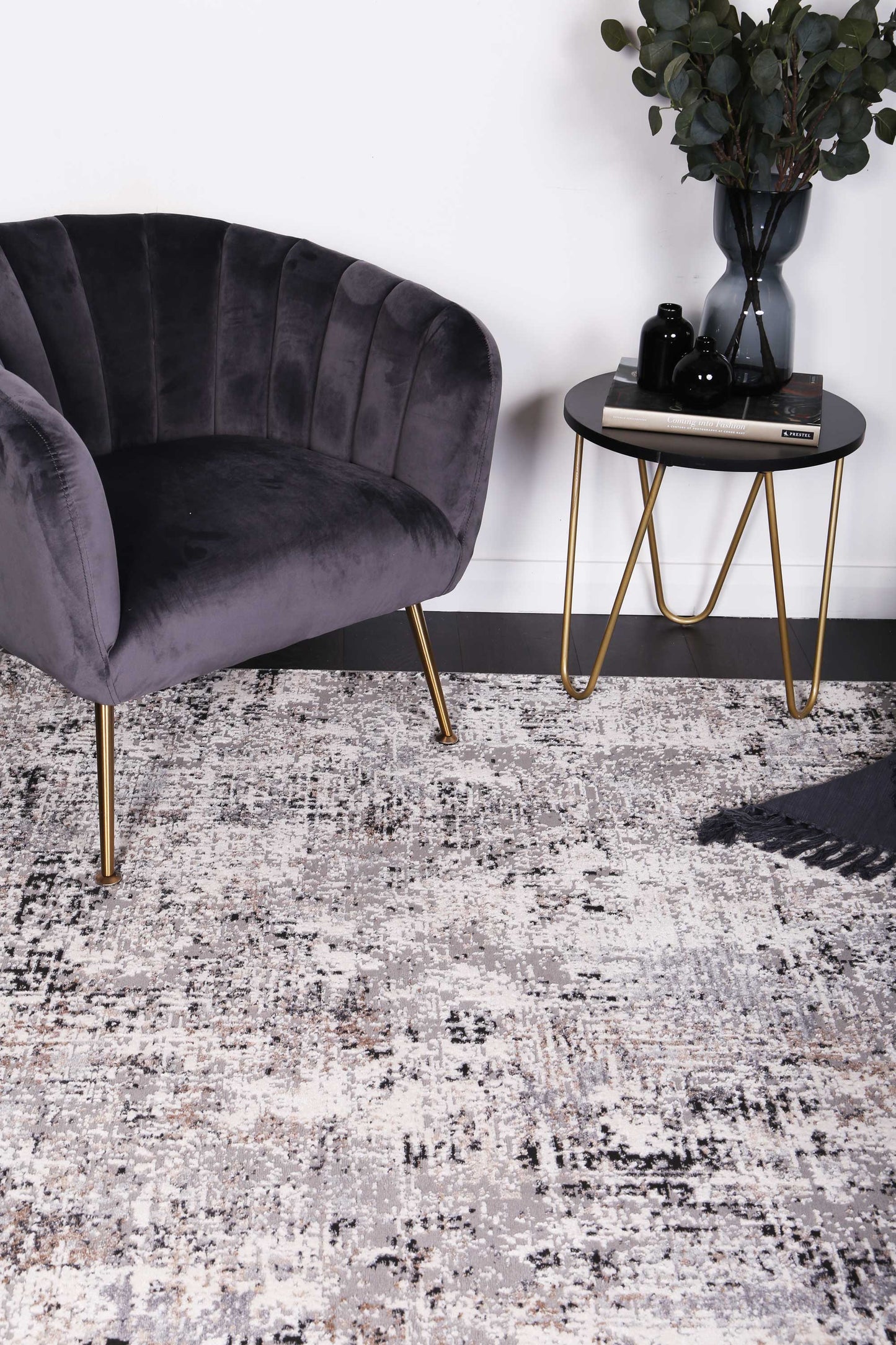 Diamond Abstract Grey Rug