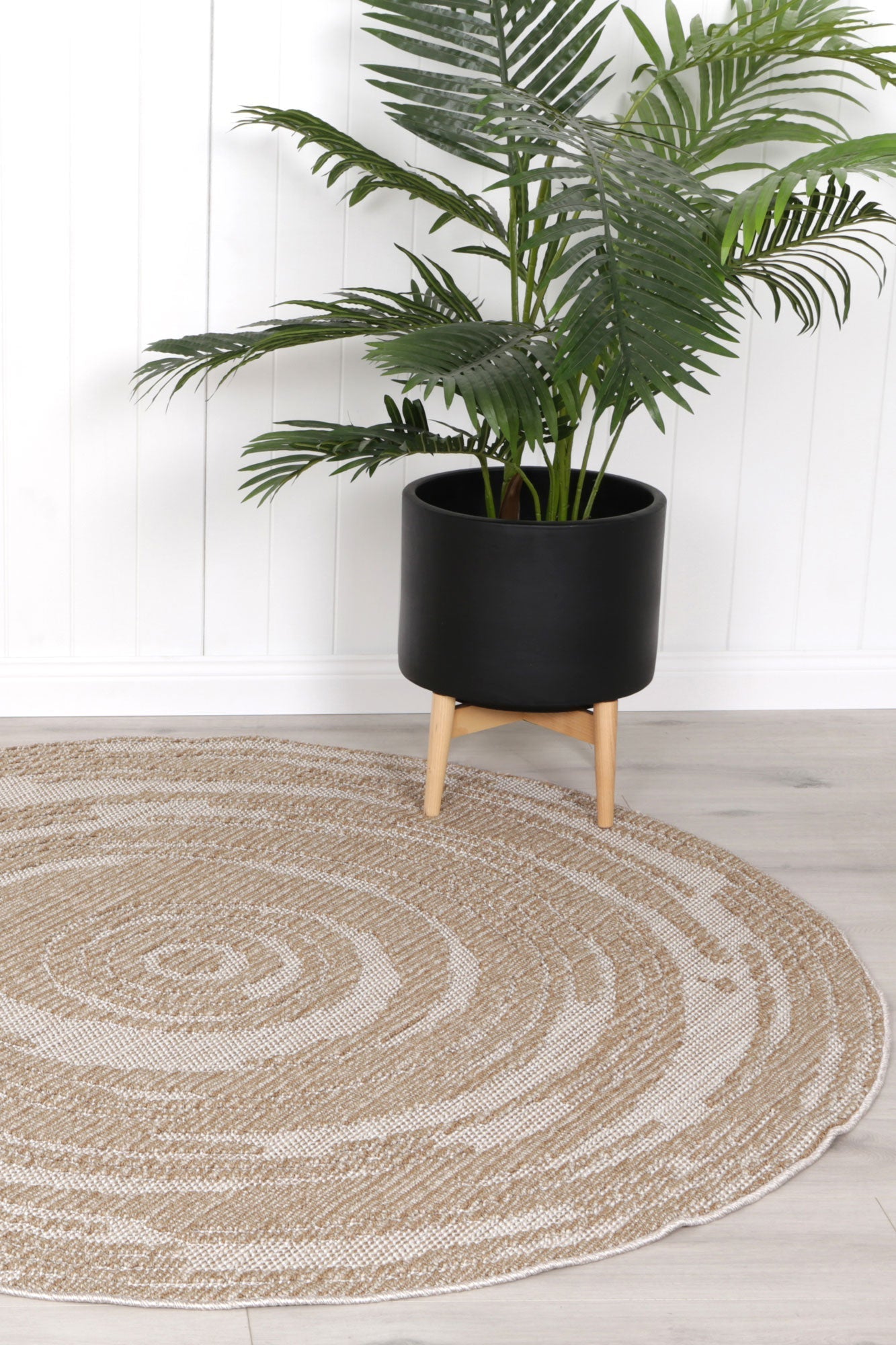 Melbourne Navi Indoor / Outdoor Beige Round Rug