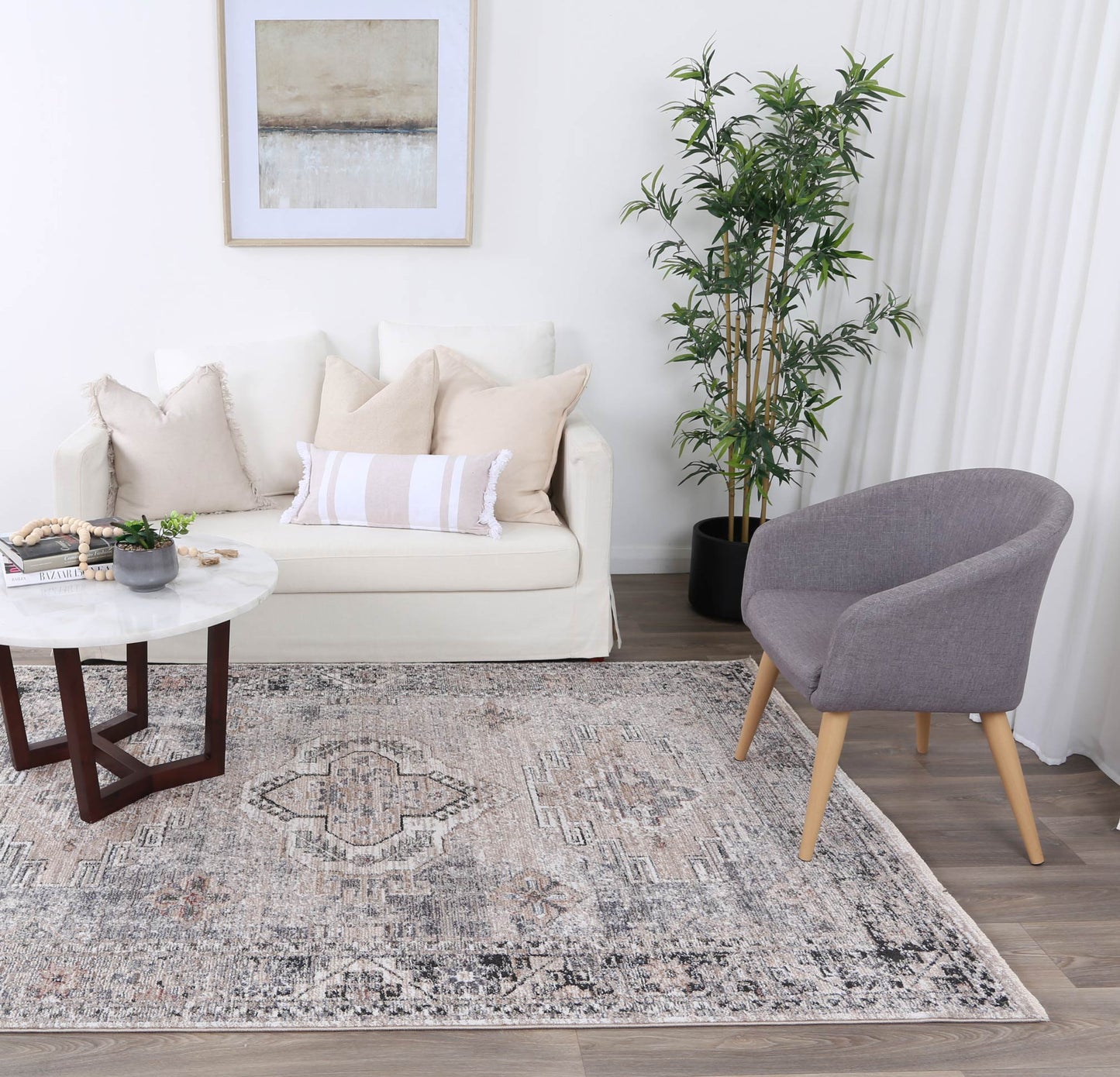 Yarra Derbent Ash Traditional Soft Rug