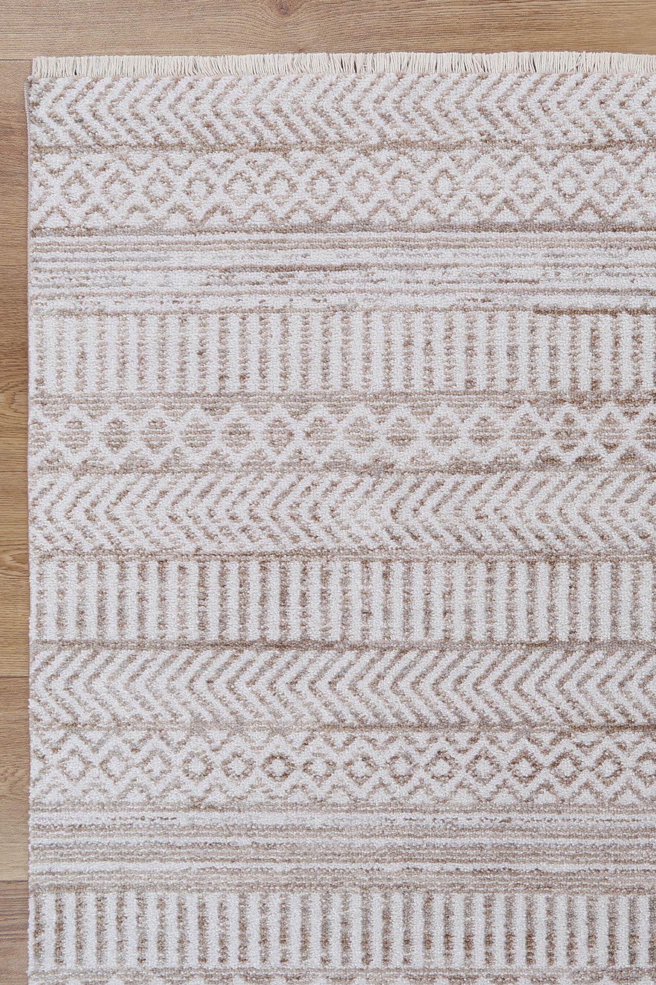 Yarra KermanBeige Tribal Soft Rug