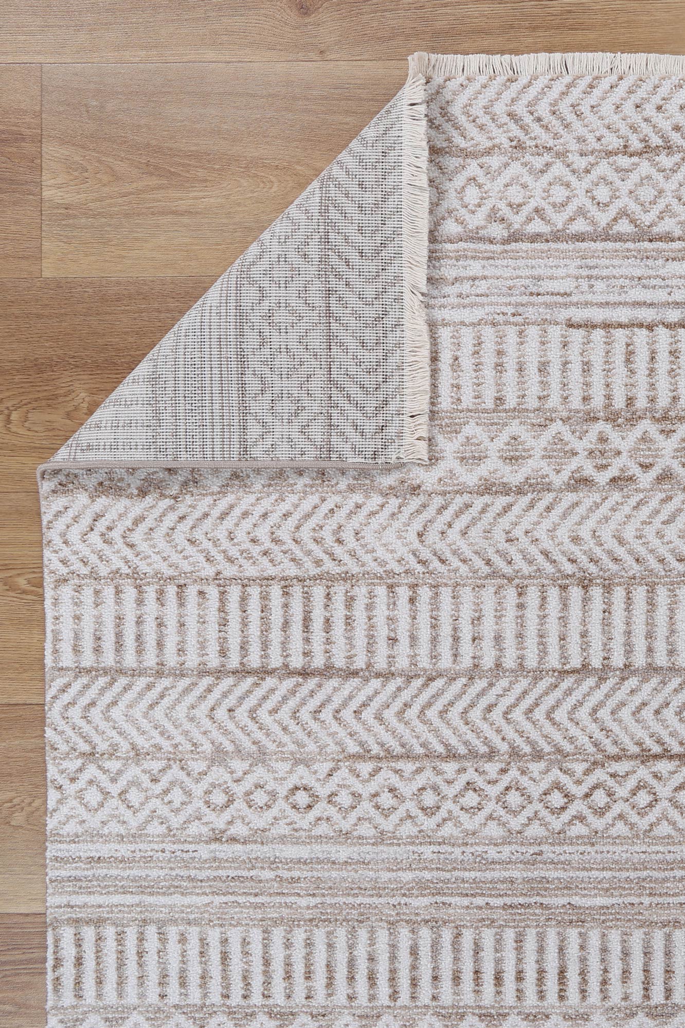 Yarra KermanBeige Tribal Soft Rug