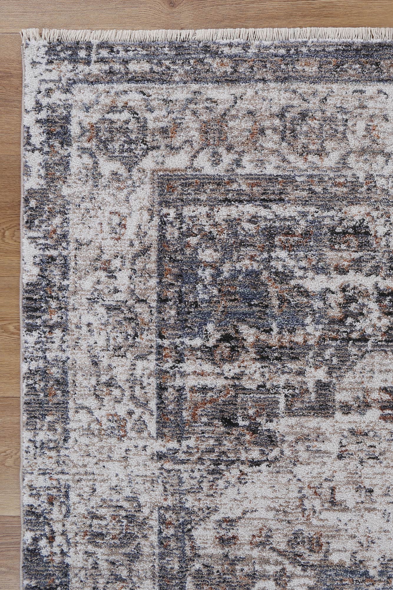 Yarra Multan Ash Traditional Soft Rug