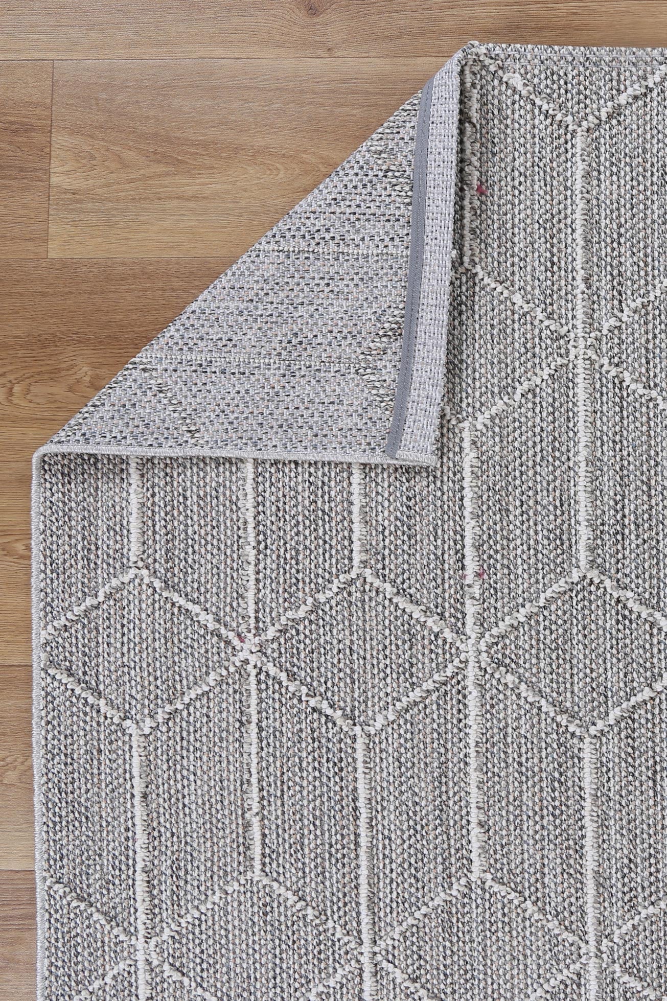 Valentina Totori Ash Geometric Flatweave Rug