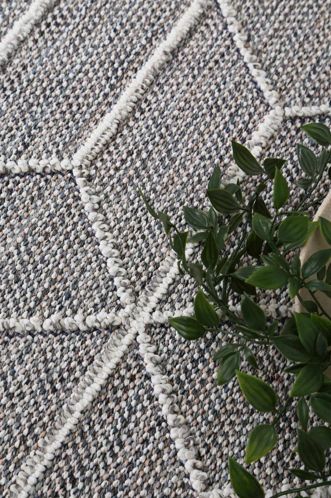 Valentina Sikua Grey Geometric Flatweave Rug