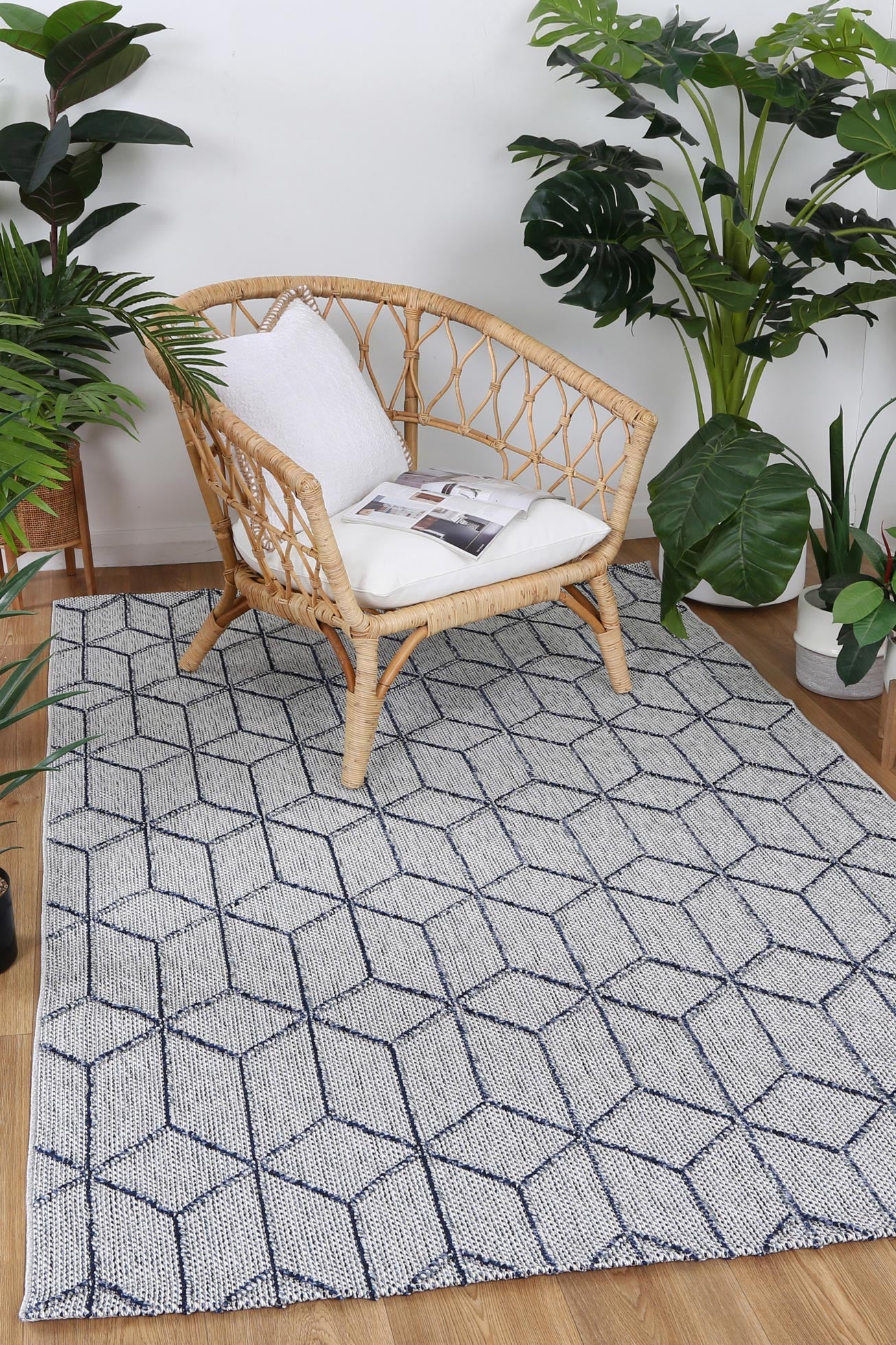 Valentina Greenslade Charcoal Geometric Flatweave Rug