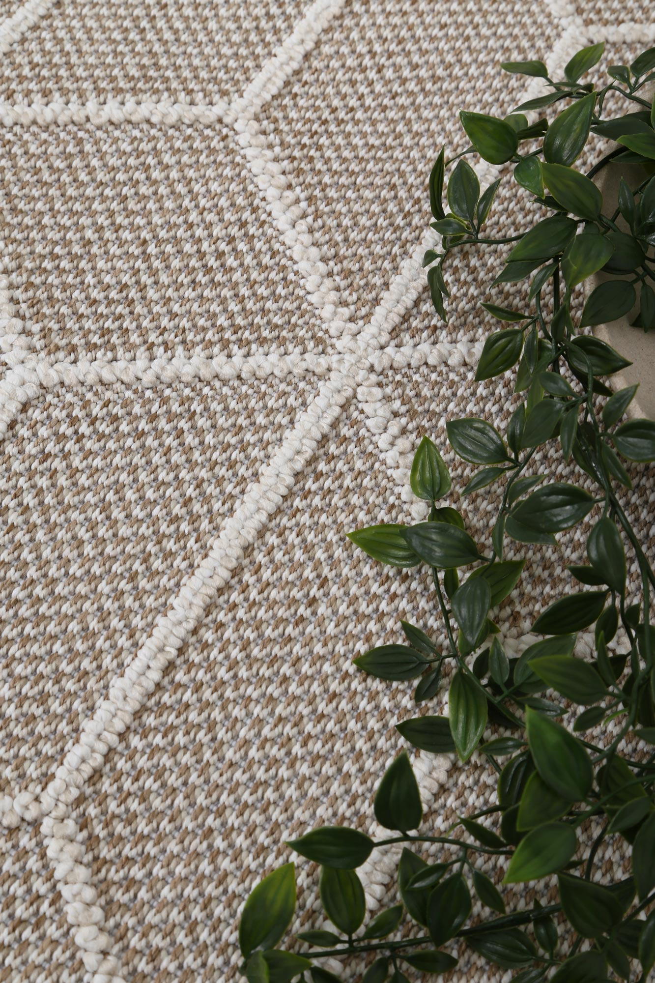 Valentina Maemae Beige Geometric Flatweave Rug