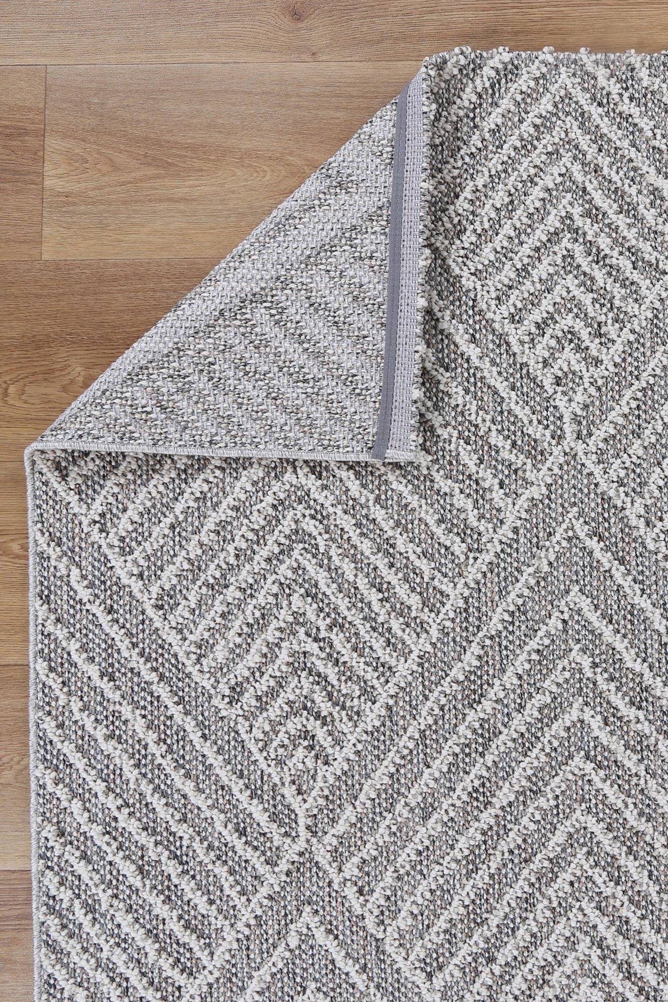 Valentina Menapi Ash Geometric Flatweave Rug