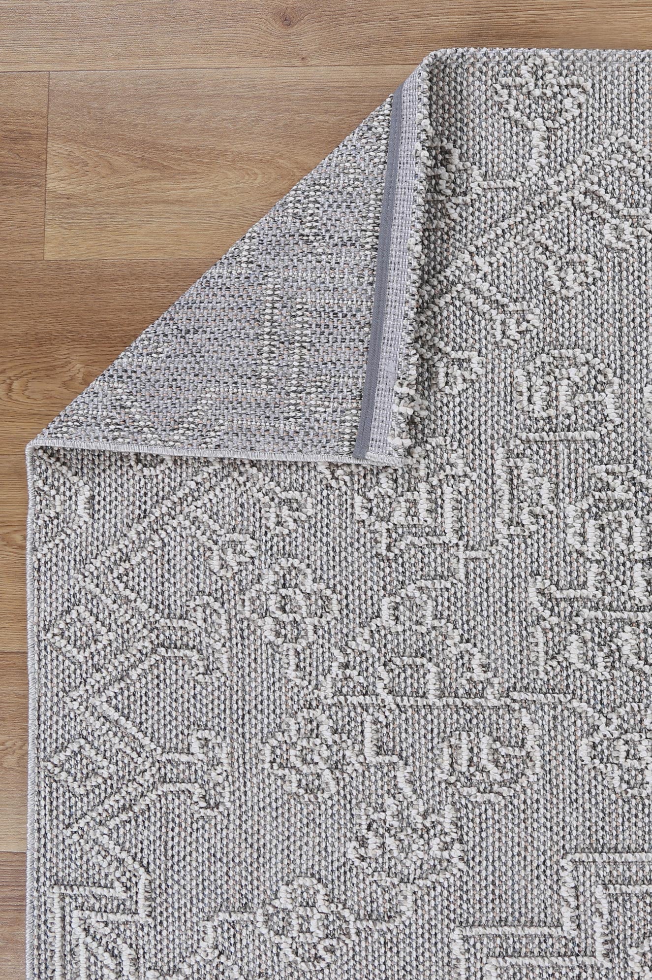 Valentina Nori Grey Tribal Flatweave Rug