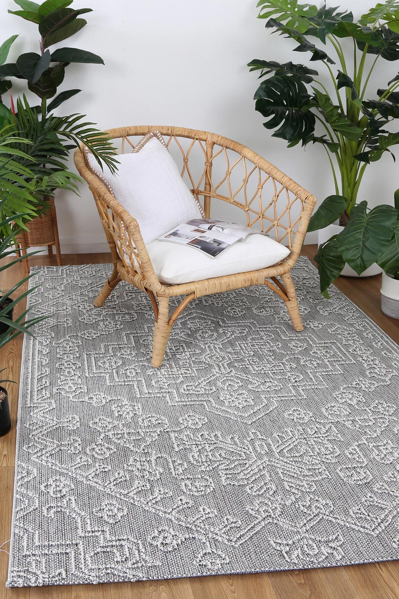 Valentina Bule Ash Tribal Flatweave Rug