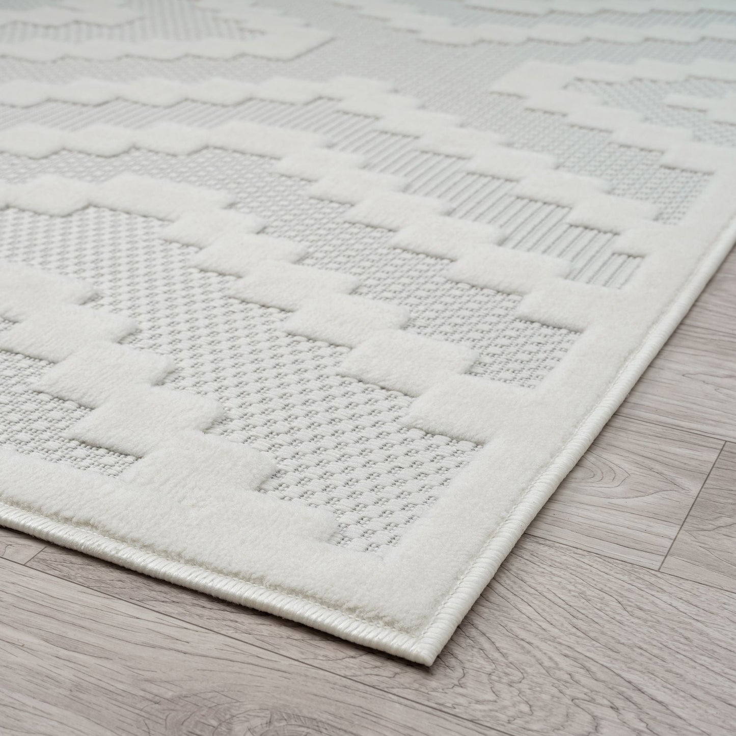 Caroline 419 Linen Runner